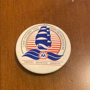 Molson Canadian Lake Ontario Tall Ships Rendezvous 1984 Button / Pin
